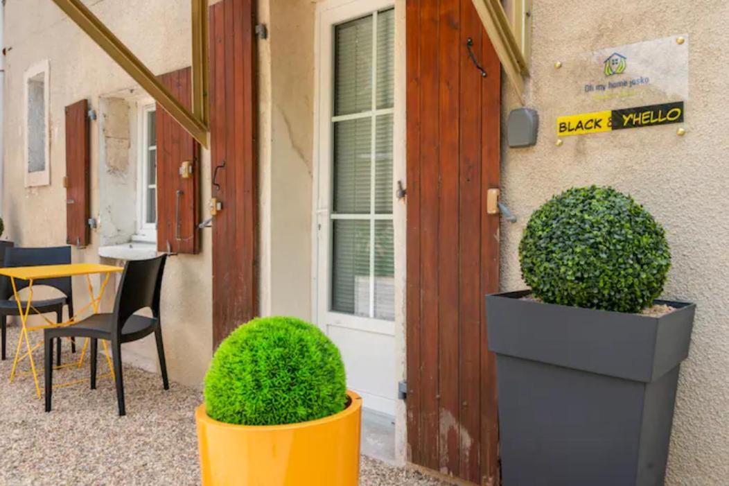 Black&y'hello T2 : WIFI/PARKING/ 5' centre-ville Angoulême Esterno foto