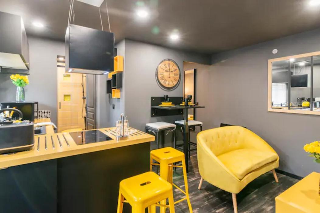 Black&y'hello T2 : WIFI/PARKING/ 5' centre-ville Angoulême Esterno foto